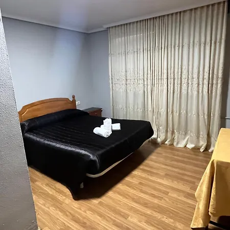 Otel Hostal-restaurante San Roque Verín