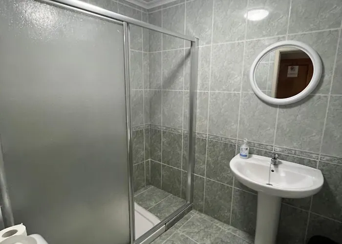 Otel Hostal-restaurante San Roque